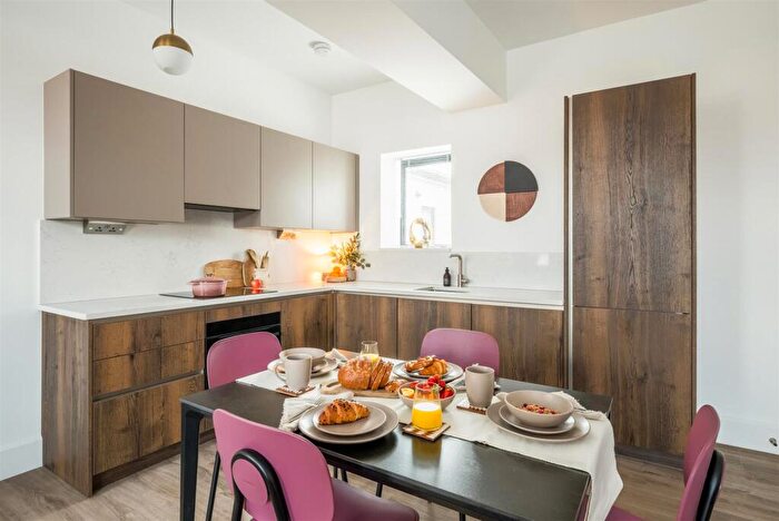 1 Bedroom Flat To Rent In Gemini House, Hove, BN3
