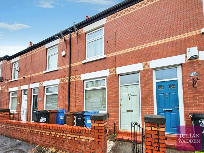 2 Bedroom Terraced House For Sale In Lindfield Road, Reddish, Stockport, SK5