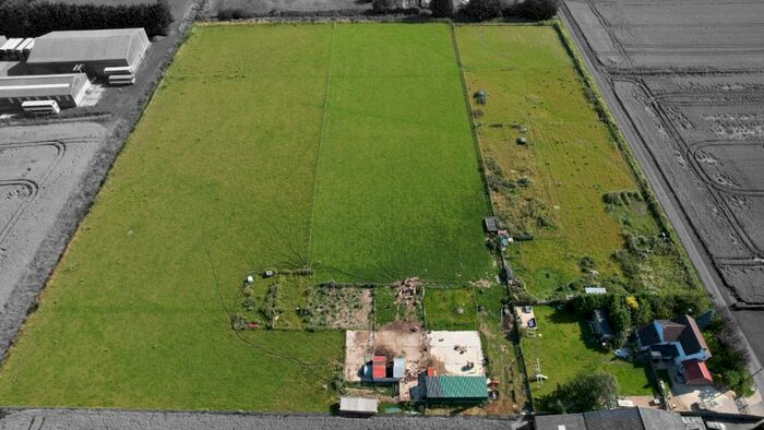 3 Bedroom Farmhouse For Sale In Chapel Drove, Holbeach Drove, Spalding, PE12