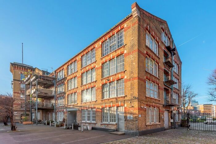 2 Bedroom Flat To Rent In Abbey Street, London, SE1