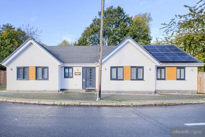 3 Bedroom Bungalow For Sale In Gorsey Way, Coleshill B46