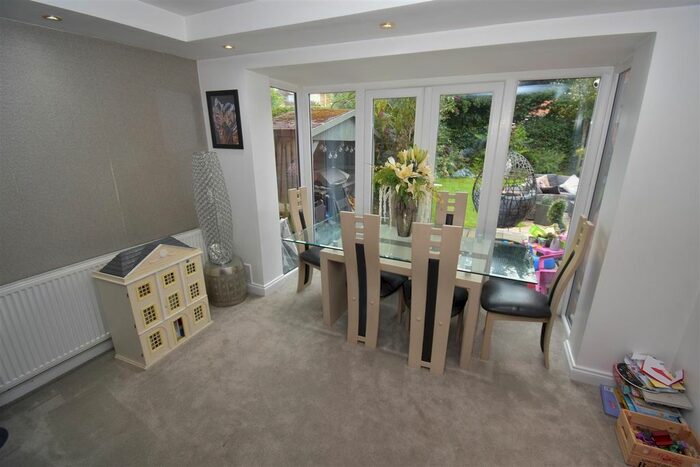 4 Bedroom Detached House For Sale In Lyndon Close, Castle Bromwich, Birmingham, B36