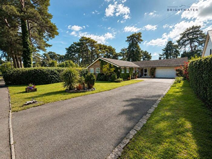 4 Bedroom Detached Bungalow For Sale In St. Ives Wood, St. Ives, BH24