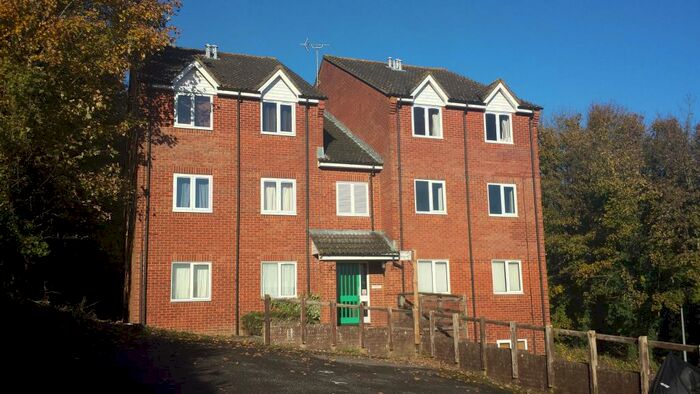 1 Bedroom Apartment To Rent In Sarum Close, Salisbury, SP2