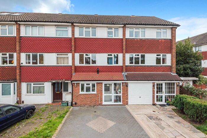 4 Bedroom Terraced House For Sale In Alanthus Close, Lee, SE12