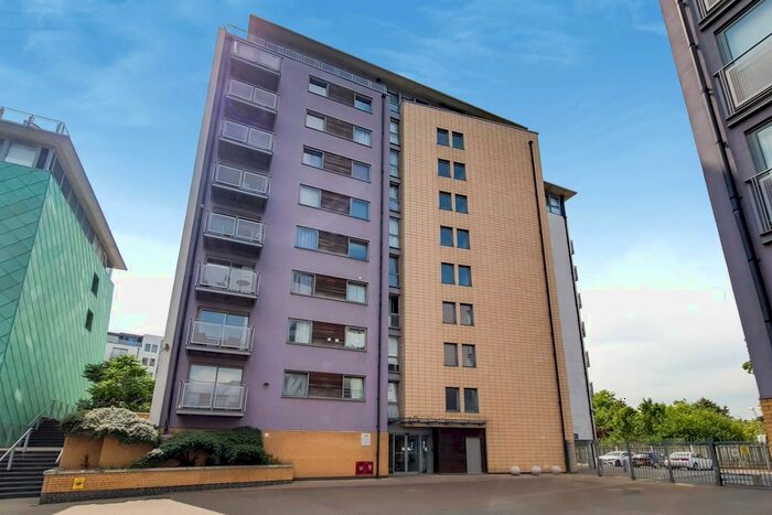 Studio To Rent In Deals Gateway, London, SE13