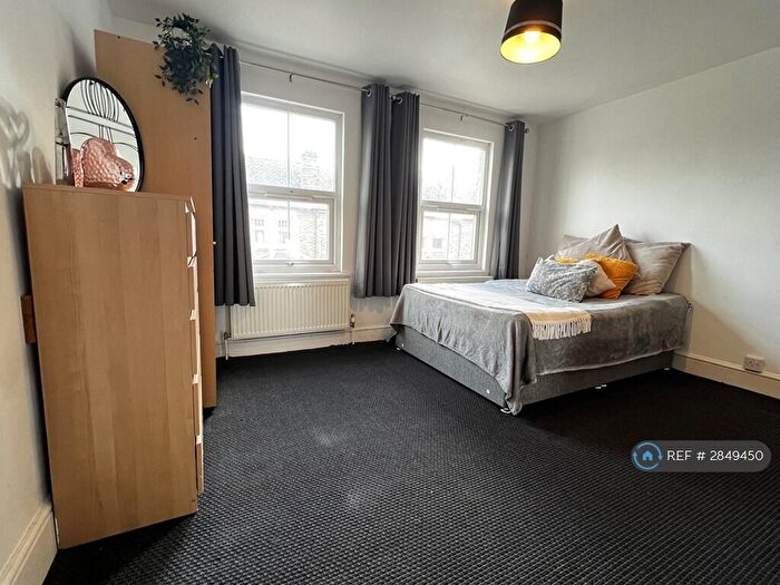 1 Bedroom Flat To Rent In Star Road, Caversham, Reading, RG4