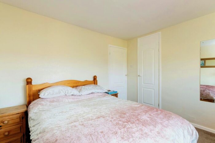 3 Bedroom Terraced House For Sale In Trenchard Close, Newton, Nottinghamshire, NG13