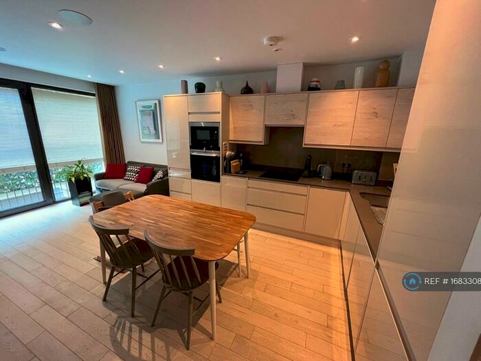 3 Bedroom Maisonette To Rent In Leighton Road, London, NW5