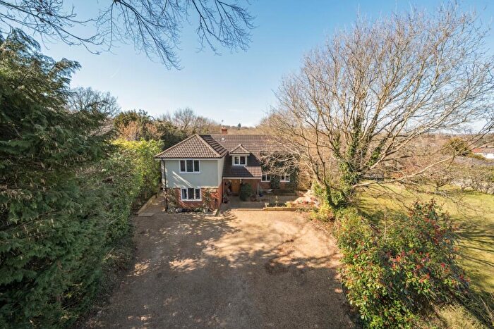 5 Bedroom Detached House To Rent In Petworth Road Godalming, GU8