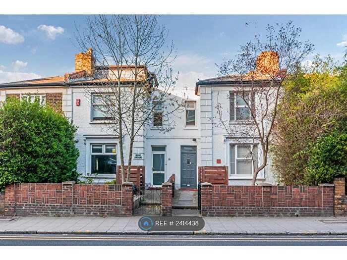 4 Bedroom Terraced House To Rent In Park Road, London, N8