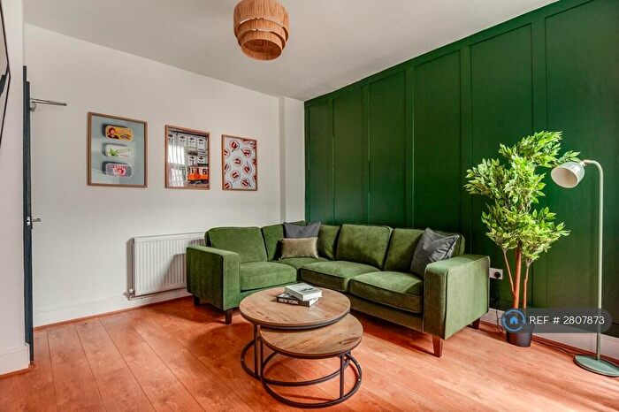 5 Bedroom Semi Detached House To Rent In Connaught Road, Liverpool, L7