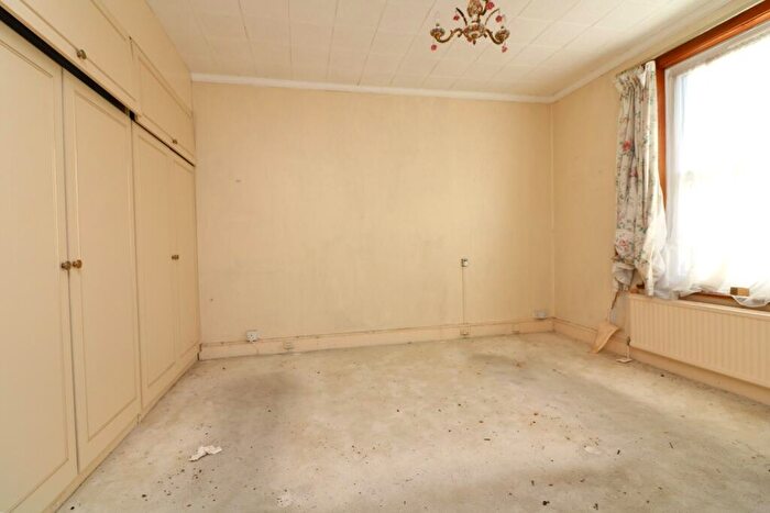 4 Bedroom Detached House For Sale In New Street, Ash, CT3