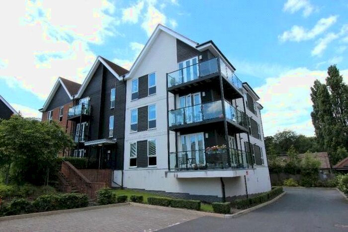 2 Bedroom Flat To Rent In Mallard Court, Ruislip, HA4