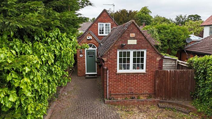 3 Bedroom Detached House For Sale In Leighton Road, Wing, LU7