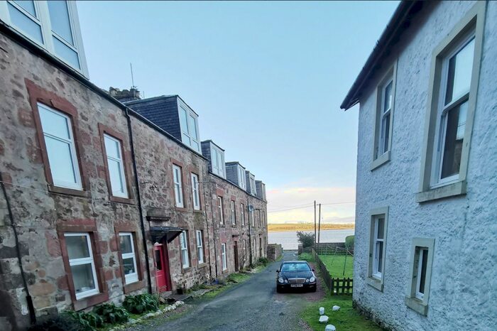 3 Bedroom Flat For Sale In Brandon Place, Isle Of Bute, Buteshire, PA20