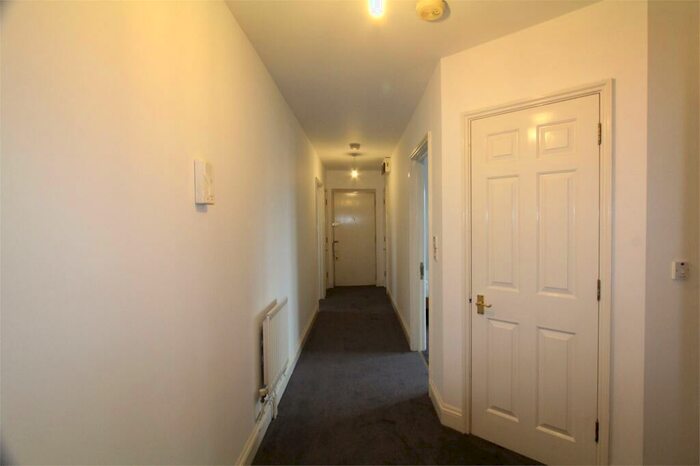 2 Bedroom Apartment To Rent In De Havilland Road, Edgware, HA8