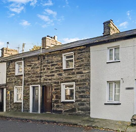 3 Bedroom Terraced House For Sale In High Street, Talsarnau., LL47