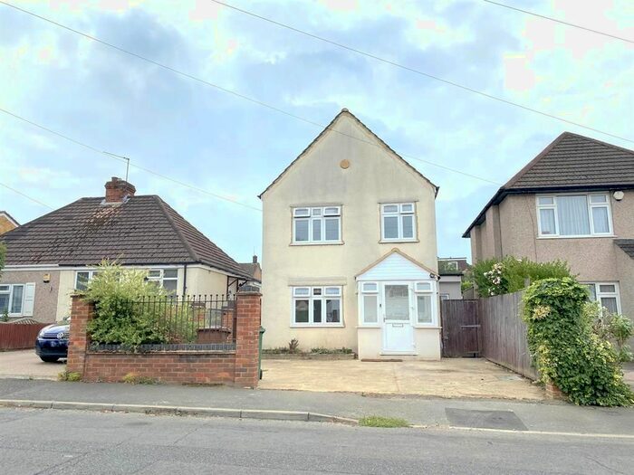 3 Bedroom Detached House To Rent In Hilldale Road, Sutton, SM1