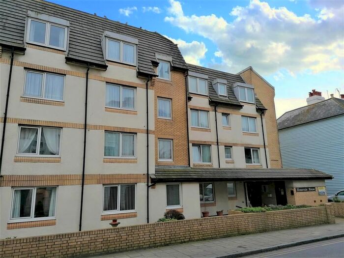 1 Bedroom Flat To Rent In Homevale House, Sandgate High Street, Sandgate, Folkestone, CT20