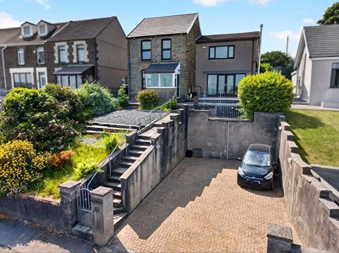 4 Bedroom Detached House For Sale In Trewyddfa Road, Morriston, Swansea, SA6