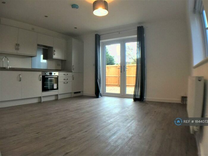 1 Bedroom Flat To Rent In Coldhams Lane, Cambridge, CB1