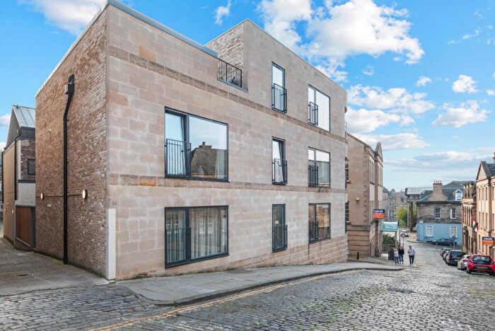 1 Bedroom Flat To Rent In Union Street, Central, Edinburgh, EH1