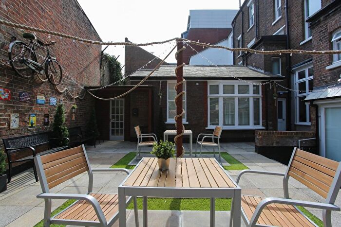 1 Bedroom Studio To Rent In King Street, Luton, Bedfordshire, LU1