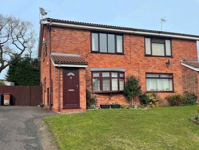 1 Bedroom Maisonette To Rent In Redwood Way, Willenhall, WV12