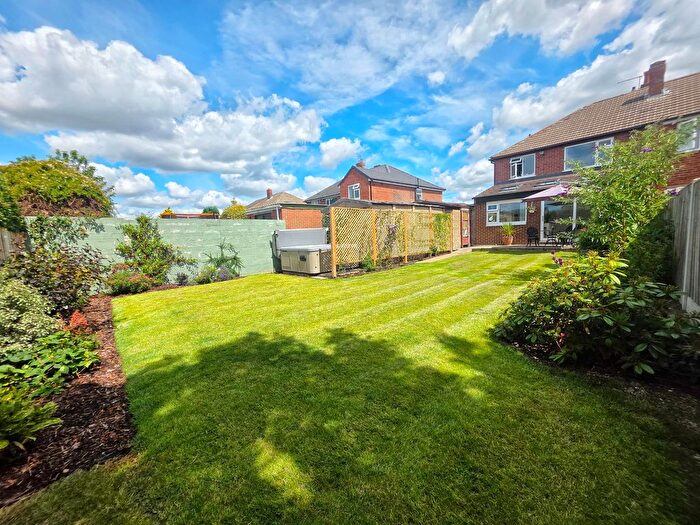 3 Bedroom Semi-Detached House For Sale In Coronation Crescent, Birdwell, Barnsley, S70