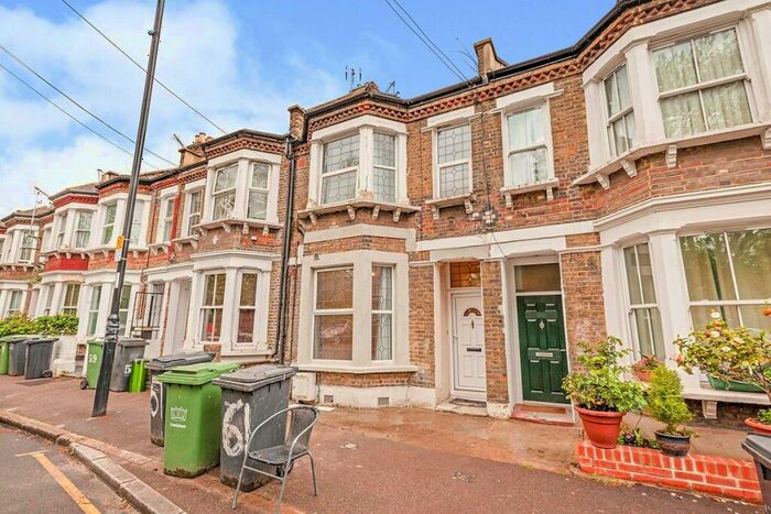 2 Bedroom Flat To Rent In Childeric Road, London, SE14