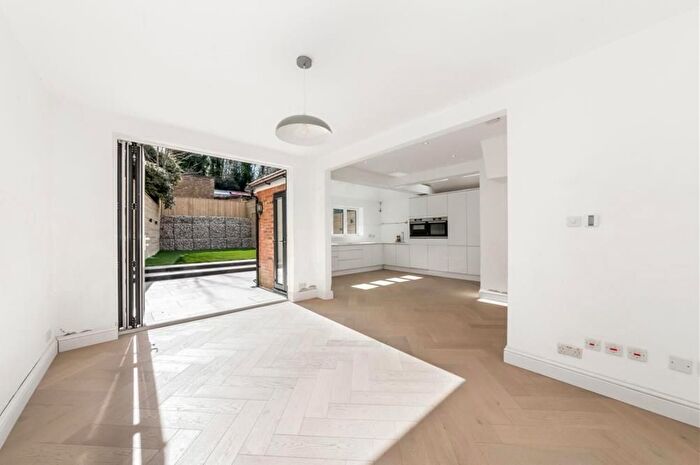 4 Bedroom Semi-Detached House For Sale In Patterson Road, Crystal Palace, London, SE19