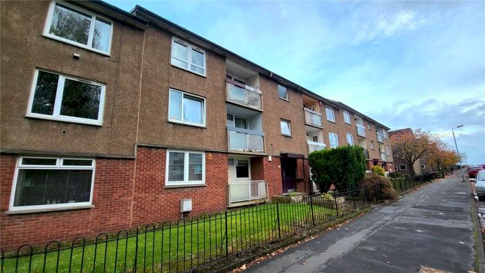 2 Bedroom Flat To Rent In Chamberlain Road, Glasgow, G13