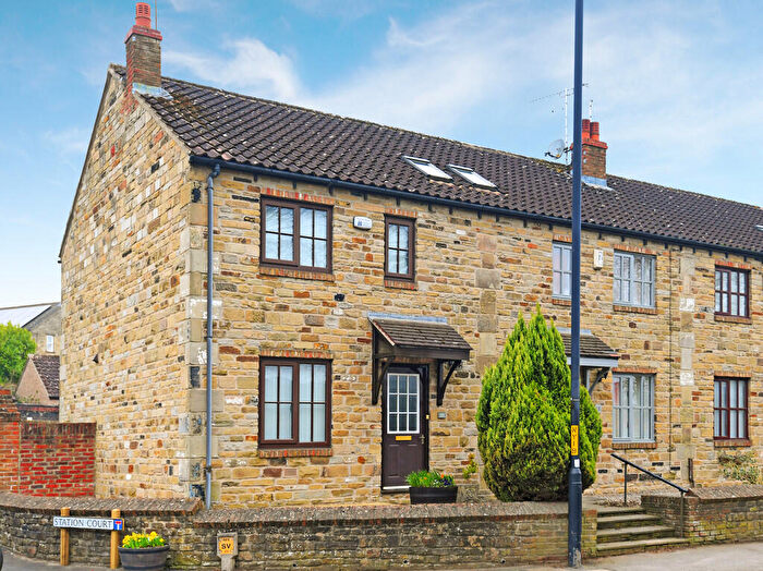 2 Bedroom End Of Terrace House For Sale In Park Road, Spofforth, Harrogate, HG3