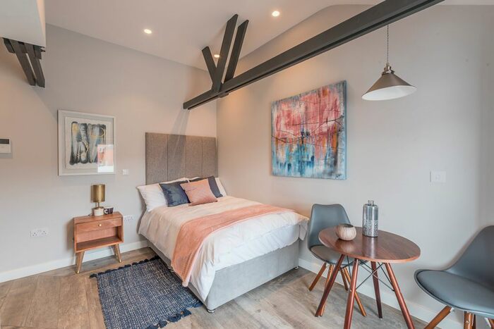 1 Bedroom Studio To Rent In Calthorpe Street, Banbury, OX16