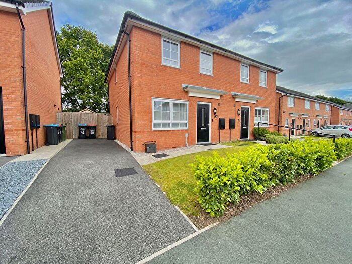 3 Bedroom Semi-Detached House For Sale In Medlock Street, Northwich, CW9