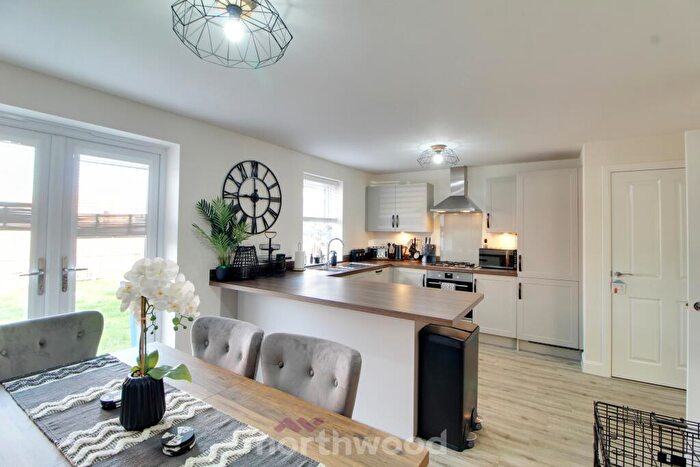 4 Bedroom Detached House For Sale In Oxbow Drive, Wheatley, Doncaster, DN2