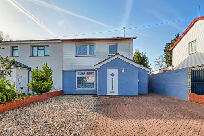 3 Bedroom Semi Detached House For Sale In The Quadrant, High Wycombe, Buckinghamshire, HP13