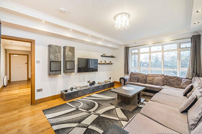 3 Bedroom Flat For Sale In Portsea Place, London, W2