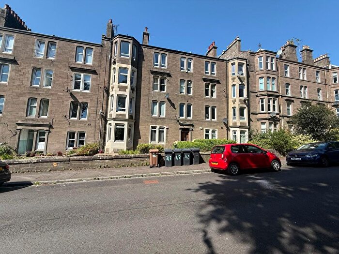 2 Bedroom Flat To Rent In Baxter Park Terrace, Dundee, DD4