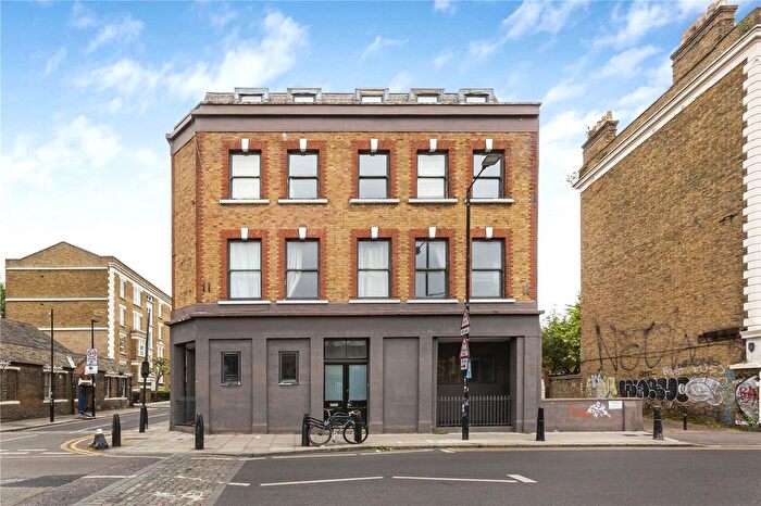 3 Bedroom Flat For Sale In Three Colts Lane, London, E2