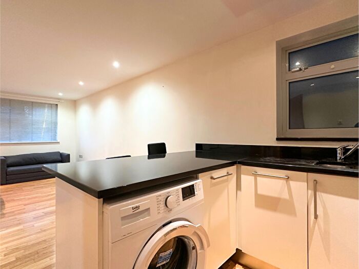 1 Bedroom Flat To Rent In Hartfield Road, Wimbledon, SW19