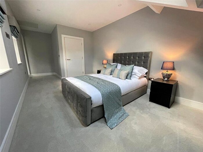 2 Bedroom Apartment To Rent In West Avenue, Gosforth, NE3