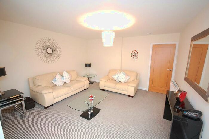 2 Bedroom Flat To Rent In Stanley Street, Aberdeen, AB10