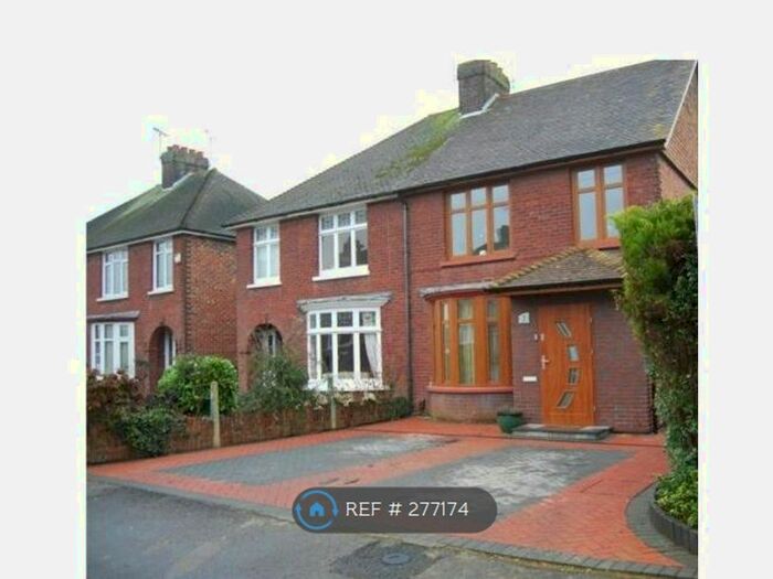 4 Bedroom Semi-Detached House To Rent In Sprotlands Avenue, Willesborough, Ashford, TN24