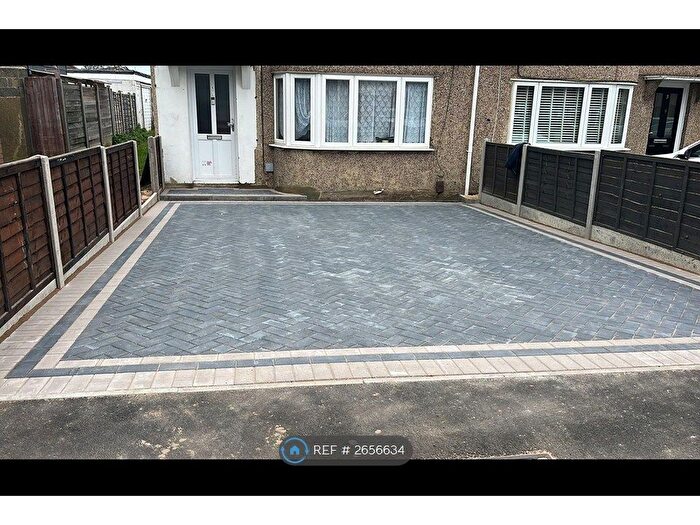 4 Bedroom End Of Terrace House To Rent In Gerald Road, Gravesend, DA12