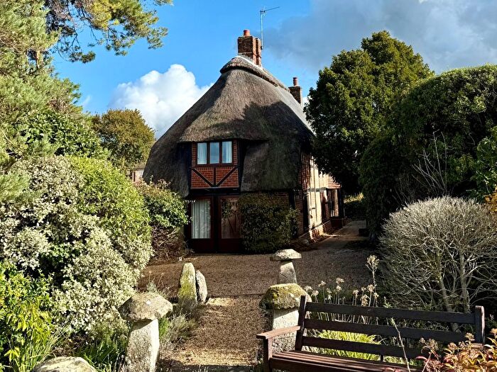 3 Bedroom Detached House To Rent In Swanwick Shore Road, Swanwick, Southampton, Hampshire, SO31