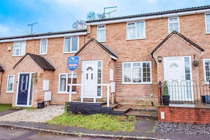 3 Bedroom Terraced House For Sale In Cherrytree Close, Owlsmoor, Sandhurst, GU47