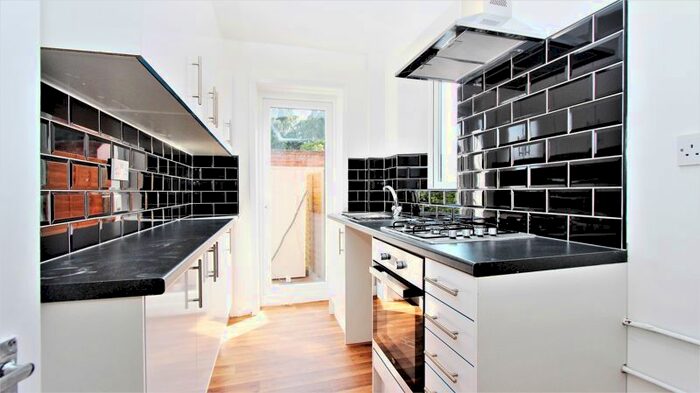 3 Bedroom Property To Rent In Brinkburn Gardens, Edgware HA8