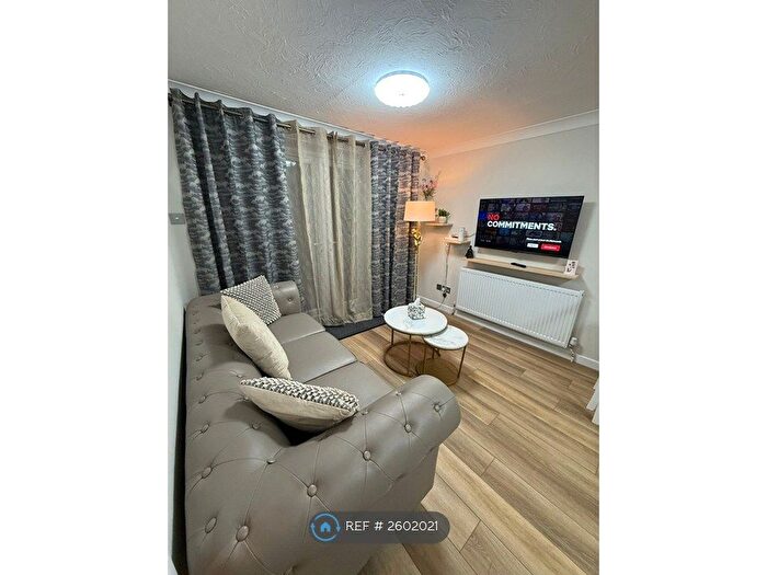1 Bedroom Flat To Rent In Kestrel House, Farnham, GU9